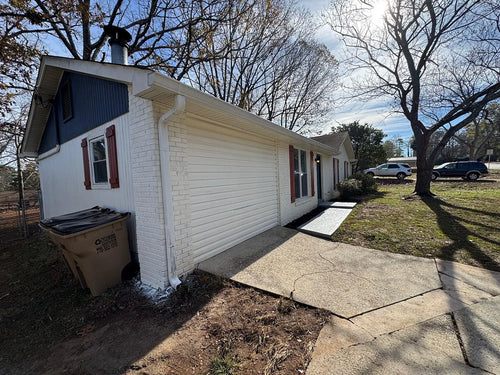 7018 Stephens Dr, Rex, GA 30273