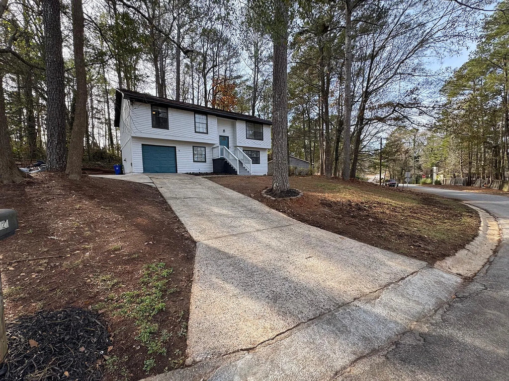 3921 Chimney Ridge Ct, Ellenwood, GA 30294