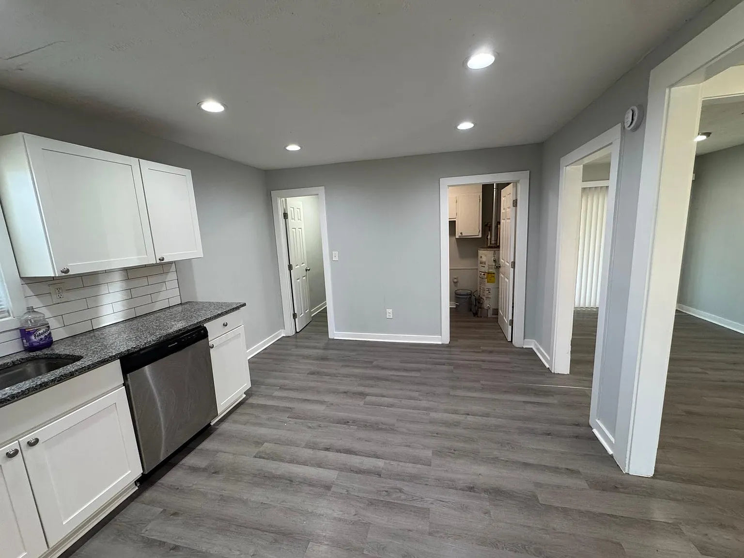 7018 Stephens Dr, Rex, GA 30273