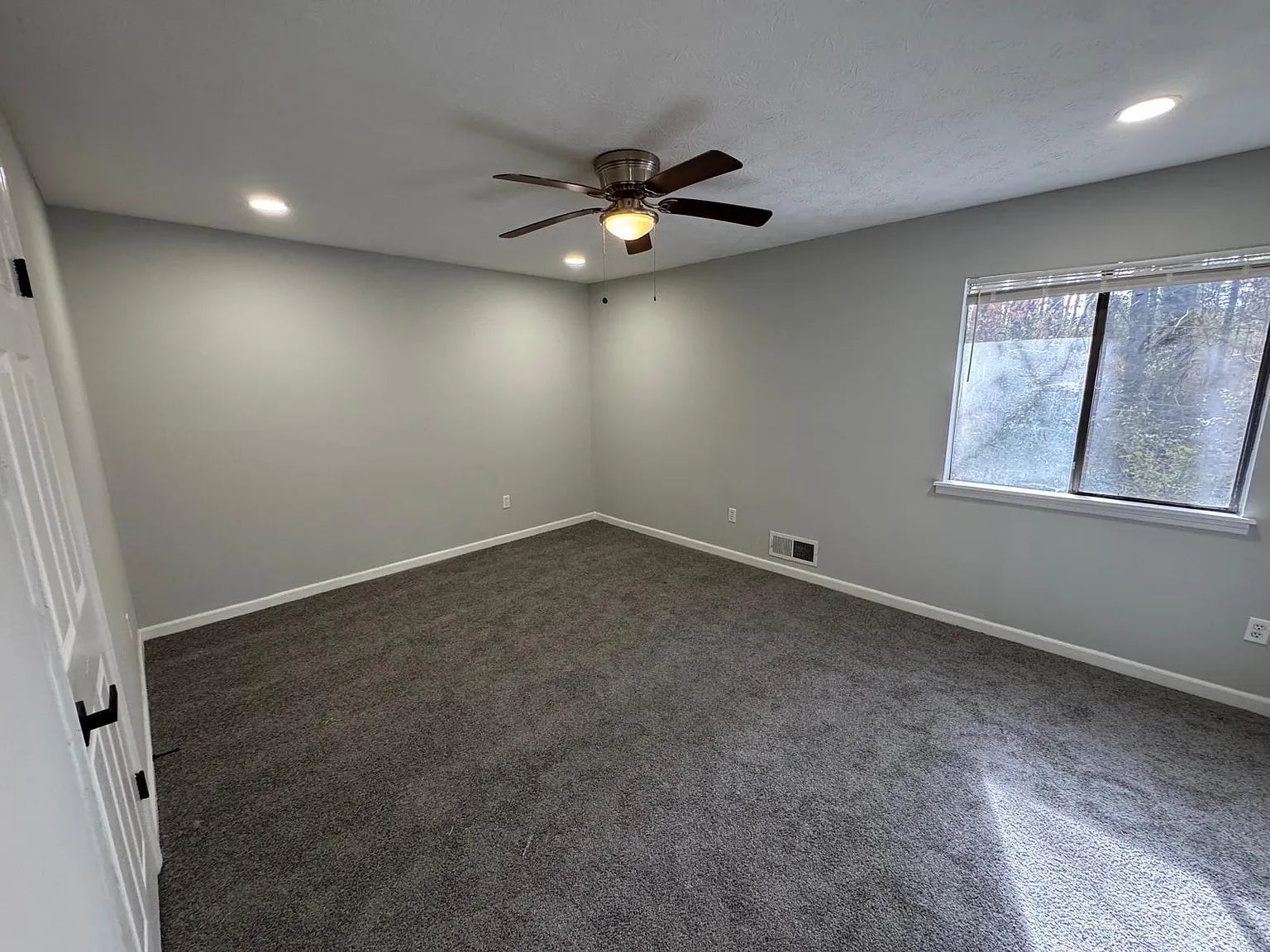 3921 Chimney Ridge Ct, Ellenwood, GA 30294