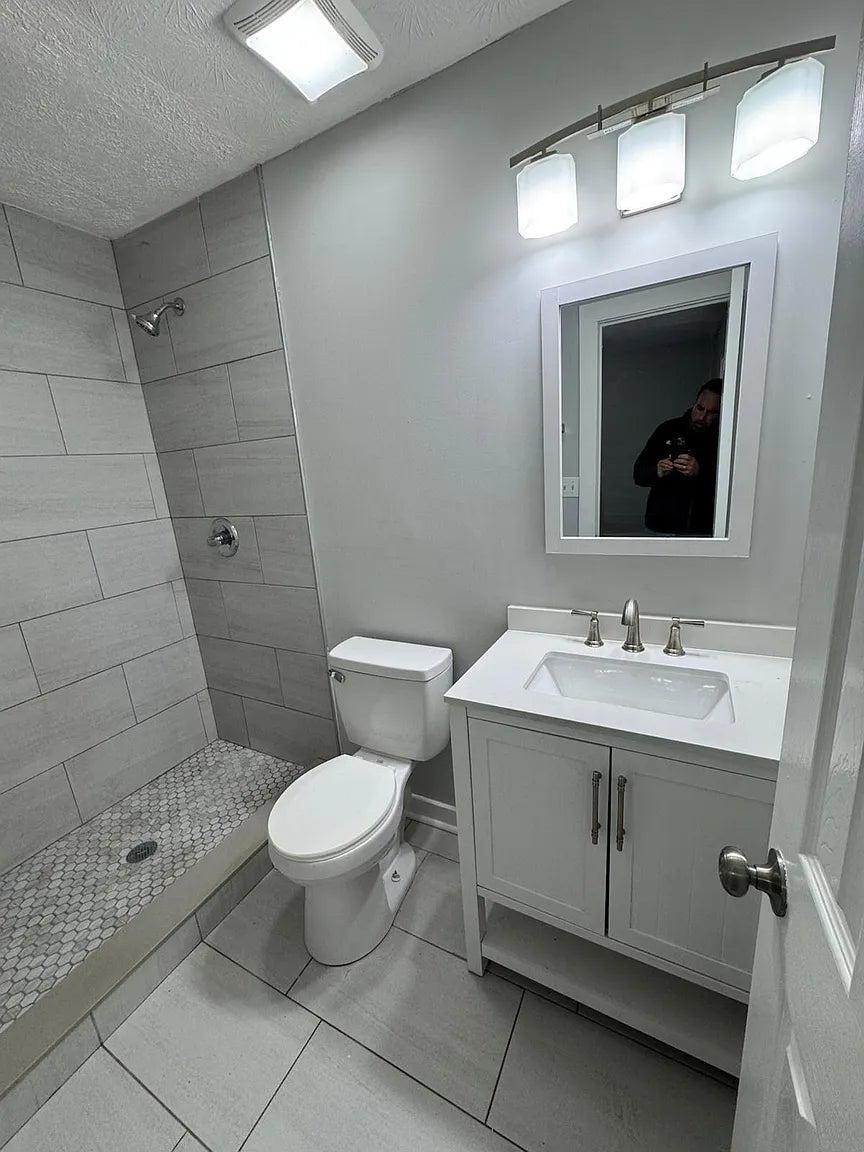 7018 Stephens Dr, Rex, GA 30273