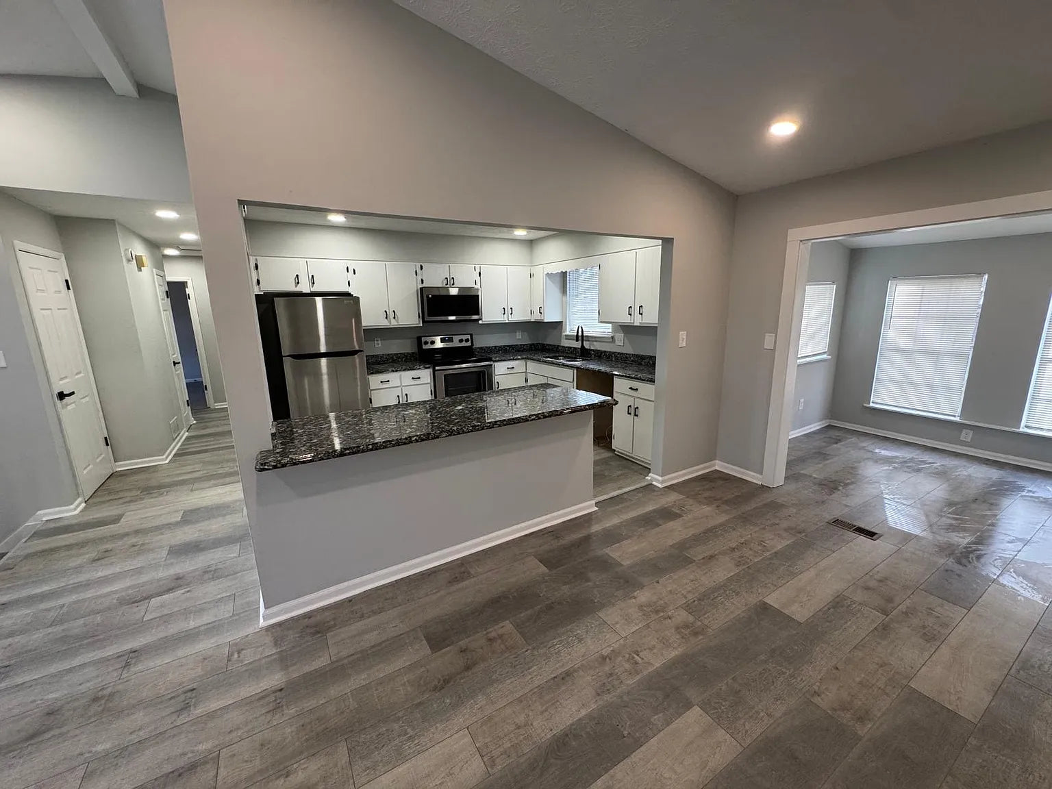 3921 Chimney Ridge Ct, Ellenwood, GA 30294