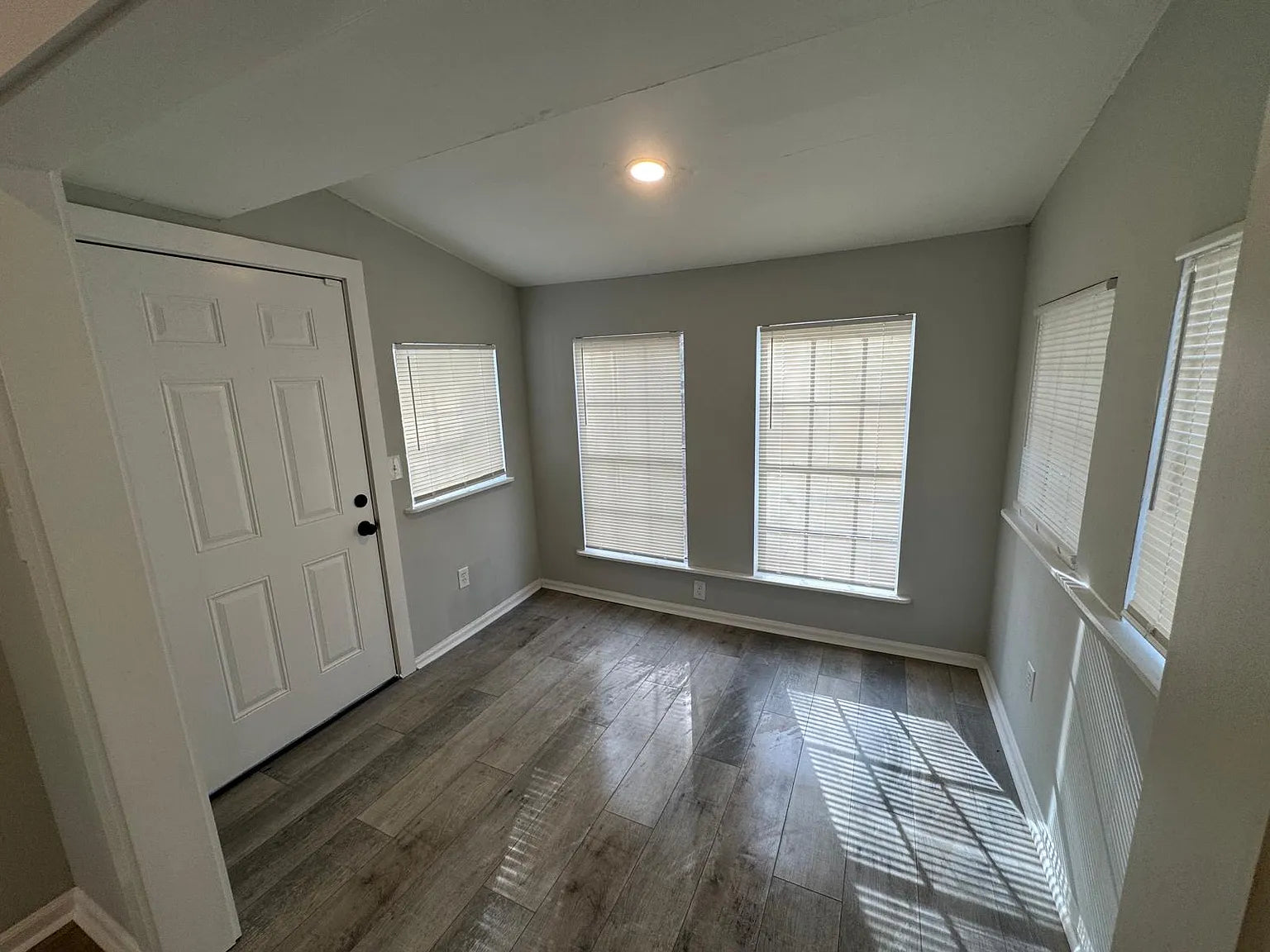 3921 Chimney Ridge Ct, Ellenwood, GA 30294